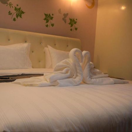 בנגקוק Cana Boutique Hotel מראה חיצוני תמונה